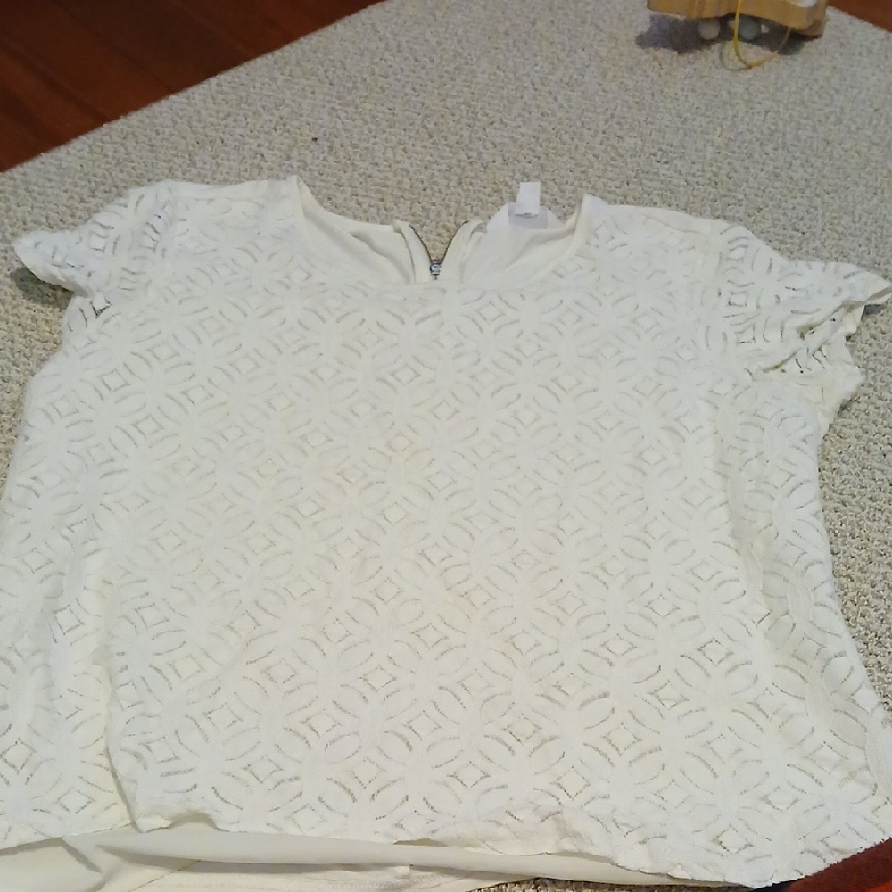 Market & Spruce White Patterned Blouse Size XL